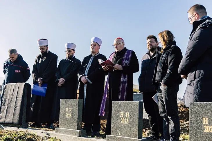 Loznica migranti grobovi