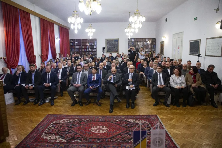 NAUCNI SKUP U SARAJEVU
