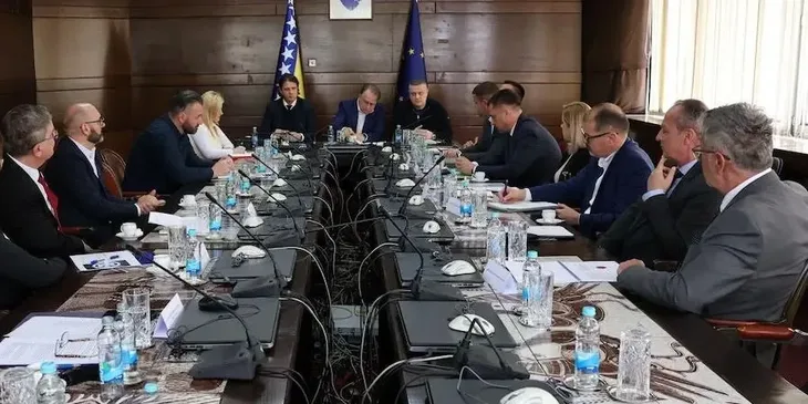 Nermin Niksic odrzao je sastanak s direktorima javnih preduzeca