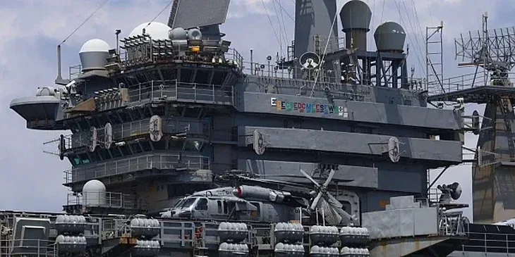 Nosac aviona USS Nimitz