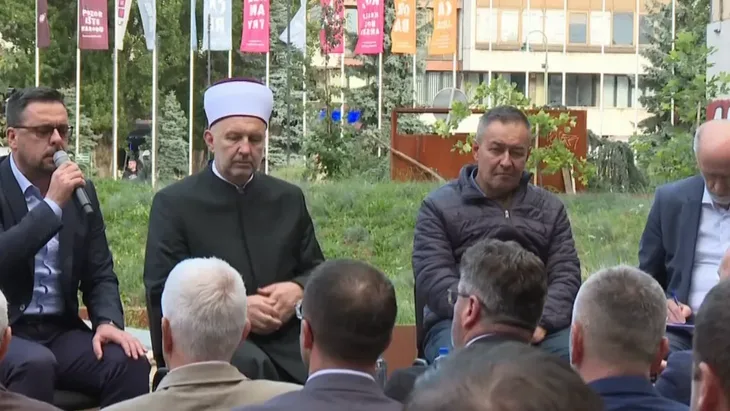 Odrzan okrugli sto o vjerskoj i socijalnoj misli Bosnjaka izmedu dva svjetska rata