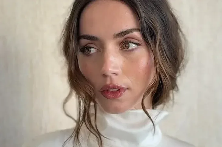 Paris Fashion Week Ana de Armas