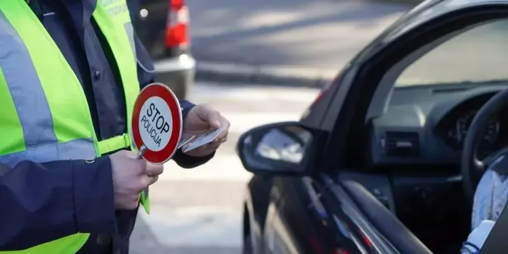 Policija kontrola