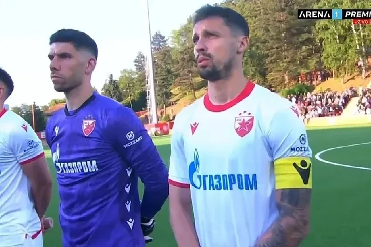 Rade Krunic pjevao himnu Srbije