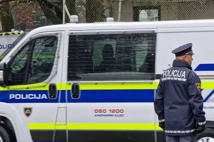 Slovenija policija