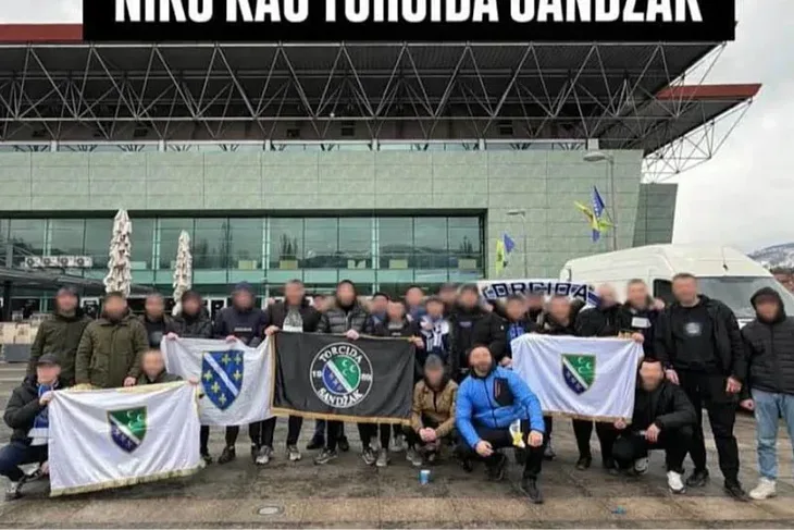 Torcida Sandzak ne moze bez svojih Zmajeva stigli u Zenicu