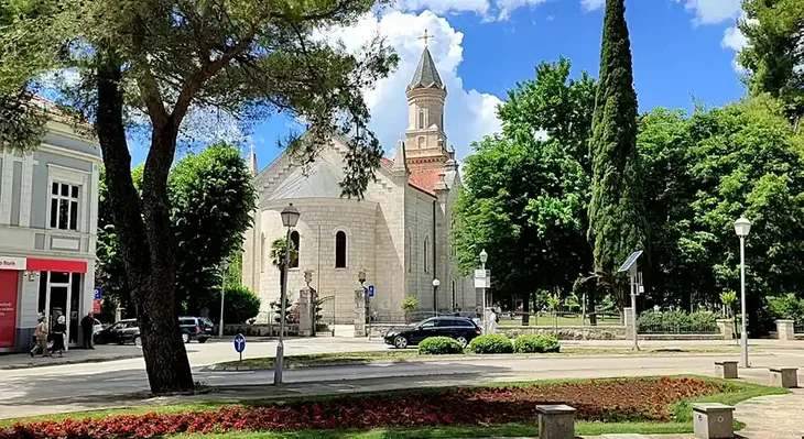 Trebinje crkva spc