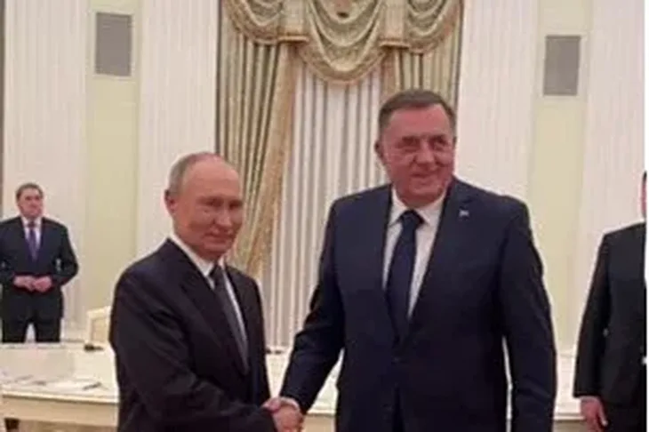Vladimir Putin primio Milorad Dodik u Moskvi 04