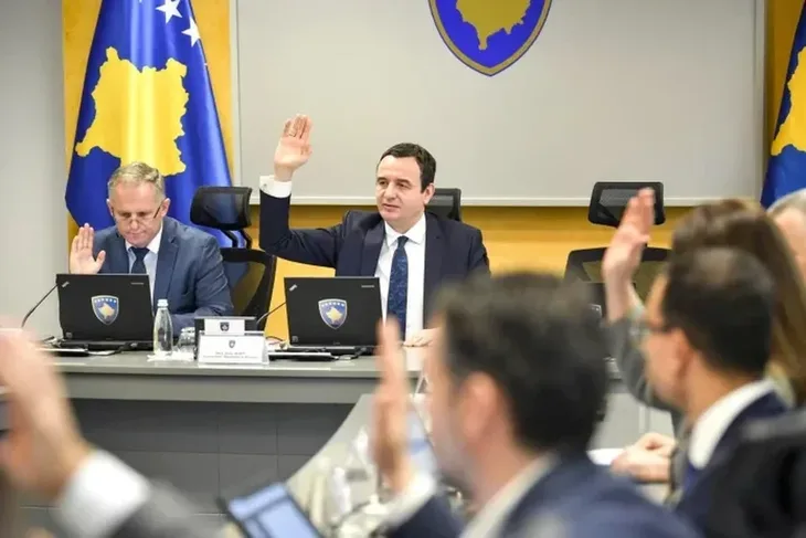 Albin kurti vlada kosova