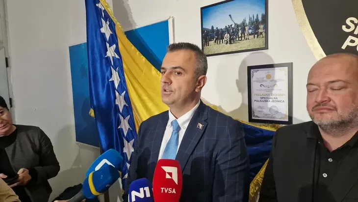 Amar hadziomerovic jpg 1200