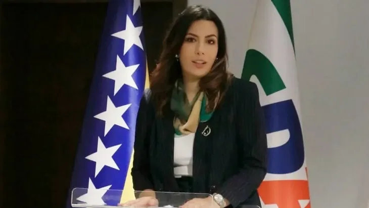 Amela divovic