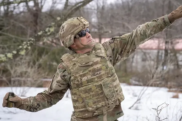 Americka vojska rucna bomba koja ubija udarnim valom