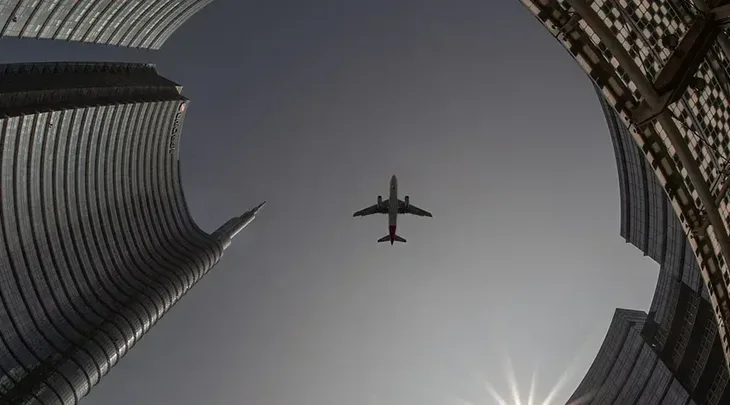 Avion