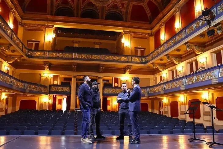 Nihad uk Narodno pozorište Sarajevo