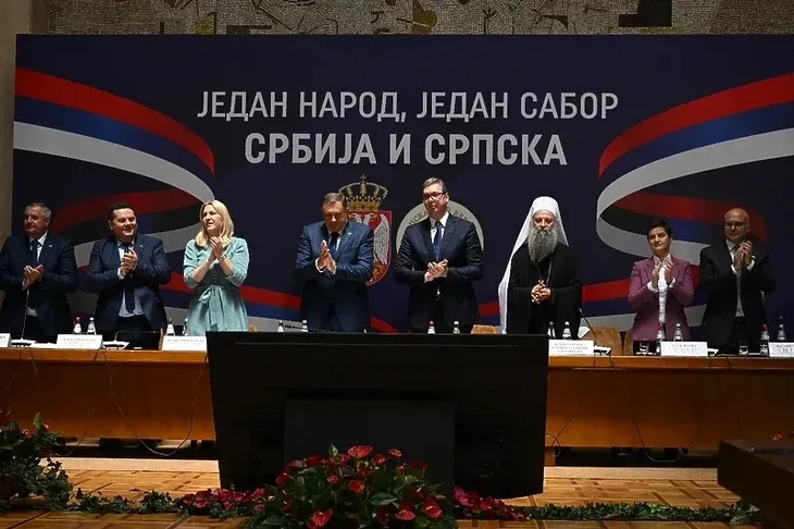 dodik vucic patrijah sabor foto Facebook