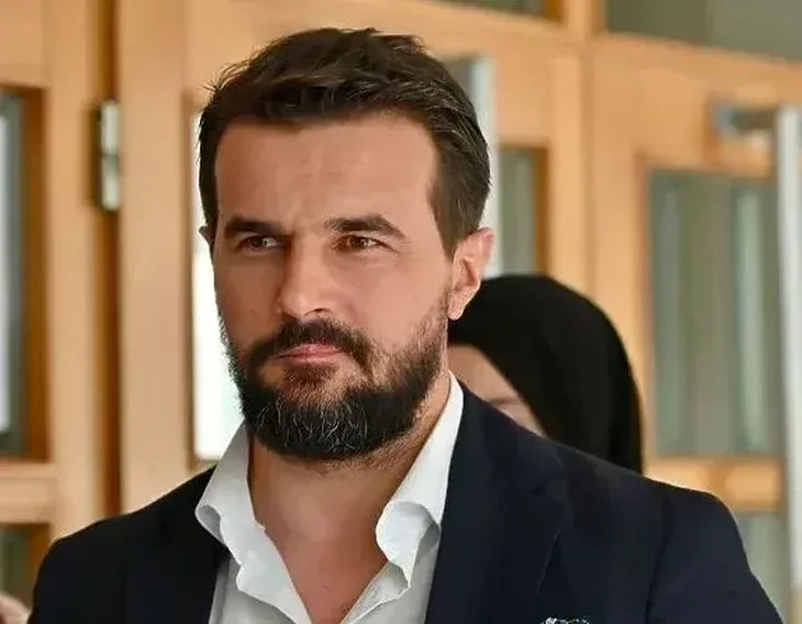 Nermin Muzur