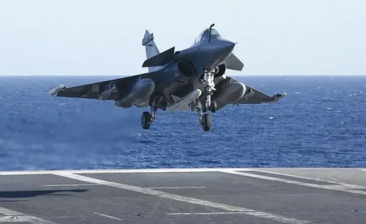 Borbeni avion
