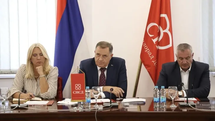 Dodik cvijanovic snsdjpg 1200