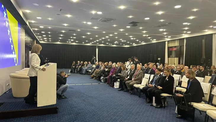 Konferencija srebrenica 3jpg 1200