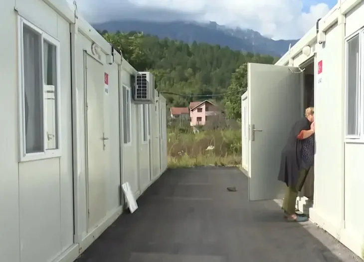 Kontejneri jablanica webp