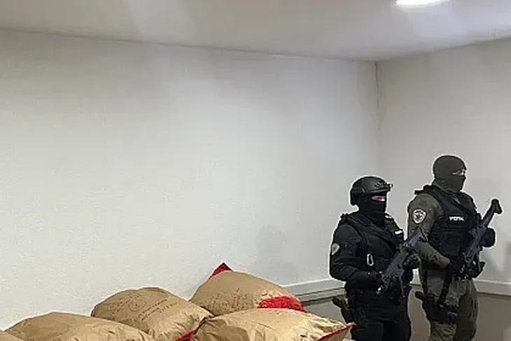 Mup rs 04 U akciji Brazil zaplijenjeno 50 kilograma skanka uhapseno nekoliko osoba iz Gradiske i Neuma