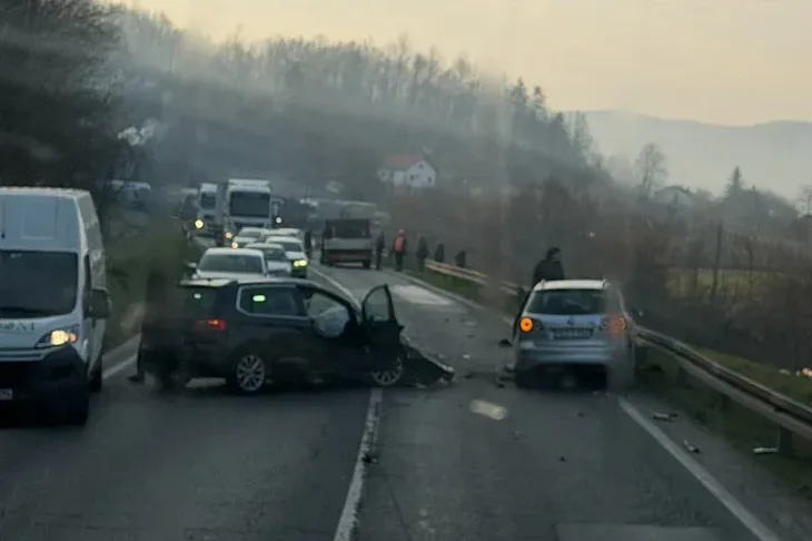 Saobracajna nesreca MUP ZDK Zepce