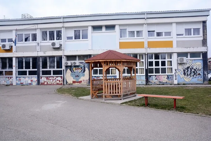 Skola sisak