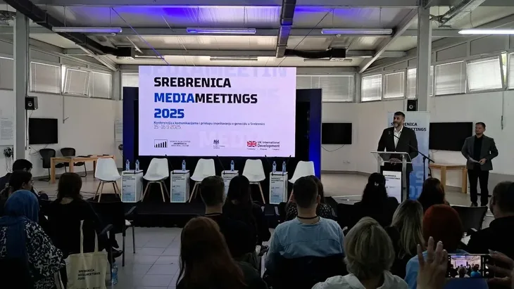 Srebrenica media miting