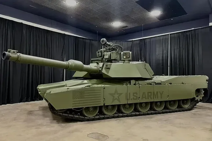 Tenk M1 E3 Abrams