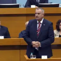 Radovan Višković u skupsitini foto Vlada RS