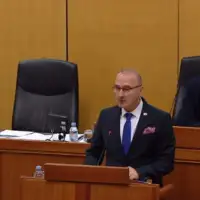 Gordan Grlić Radman