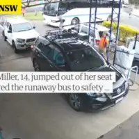Australija Mlada Australka zaustavila autobus