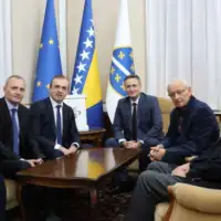Bećirović sa dekanima i profesorima Fakulteta političkih nauka