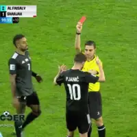 Miralem Pjanic crveni