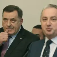 Milorad Dodik SNSD i Branislav Borenovic PDP 1 872x600RAS
