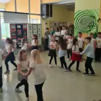 Skola Os visoko foto tklopotan/vzaktualno.hr
