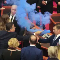 Albanija parlament ap