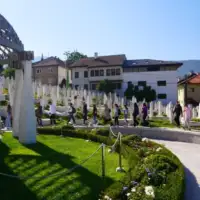 Memorijalni centar sarajevo kovaci mezarje foto oni