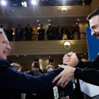 Stoltenberg i Zelenski