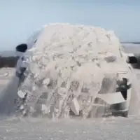 kinesko električno vozilo stresa snijeg poput psa