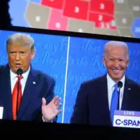 Donald trump joe biden. Platforma X