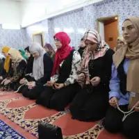 Kasarna rajlovac odrzan iftar za zene  fena