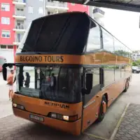 Autobus- ilustracija