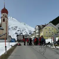 Lavina zatrpala ljude austrija foto Kronen Zeitung