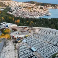 Groblje na Hvaru foto Grad Hvar