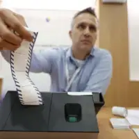 izbori skeneri foto CIK