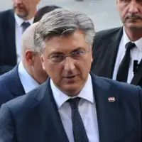 Andrej plenkovic Fena