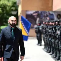 Ramo Isak Dan policije