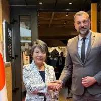 Konaković i Yōko Kamikawa