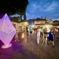 Sarajevski dijamant od veceras krasi bascarsijski trg45737 400 400 p C 90